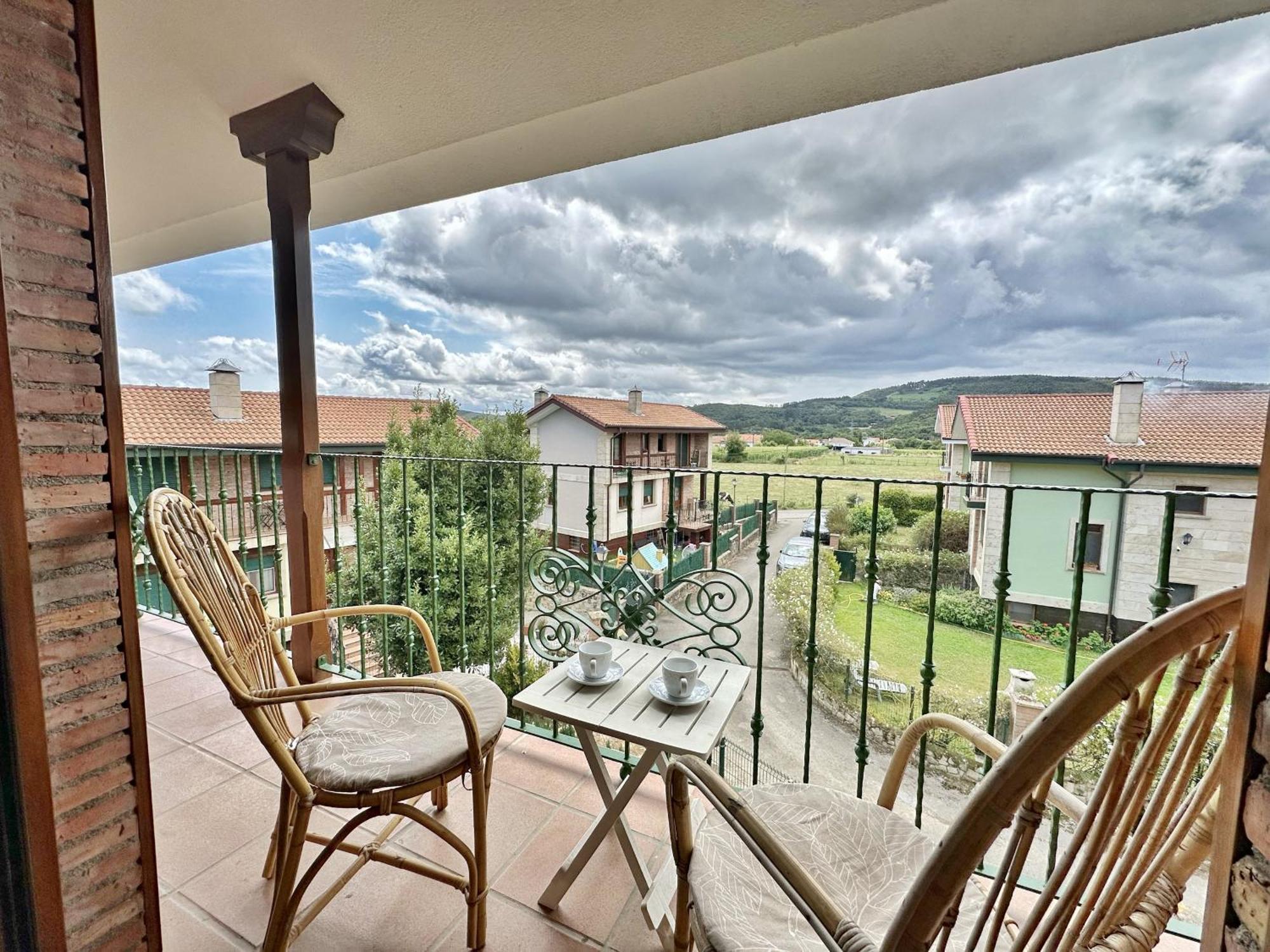 Villa La Poza De Utienes Arnuero Exterior foto